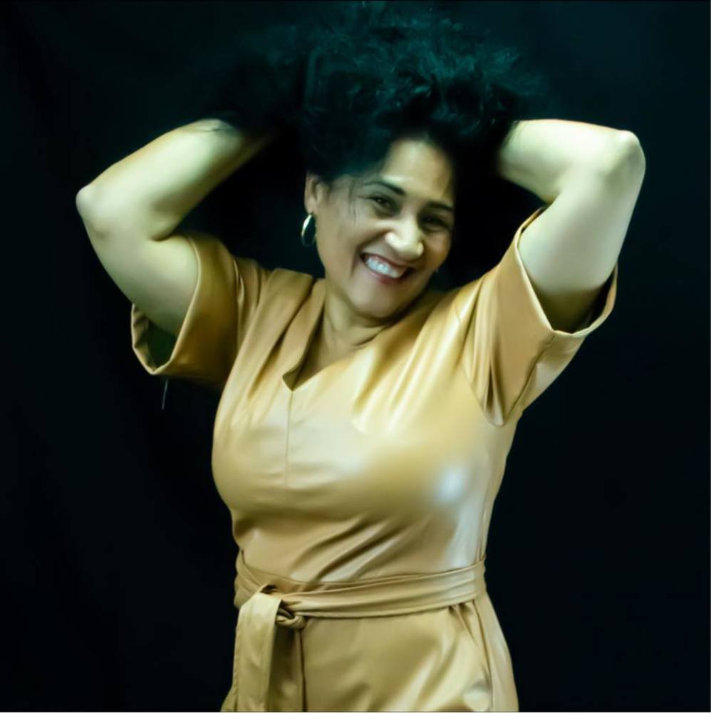 Meet your Posher, Desiree
